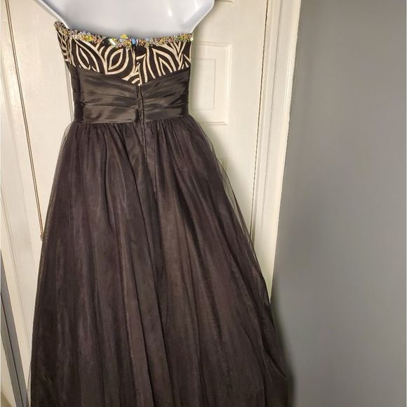 Night Moves Strapless Ballroom Gown Prom / Homecoming Princess Dress - Picture 8 of 10